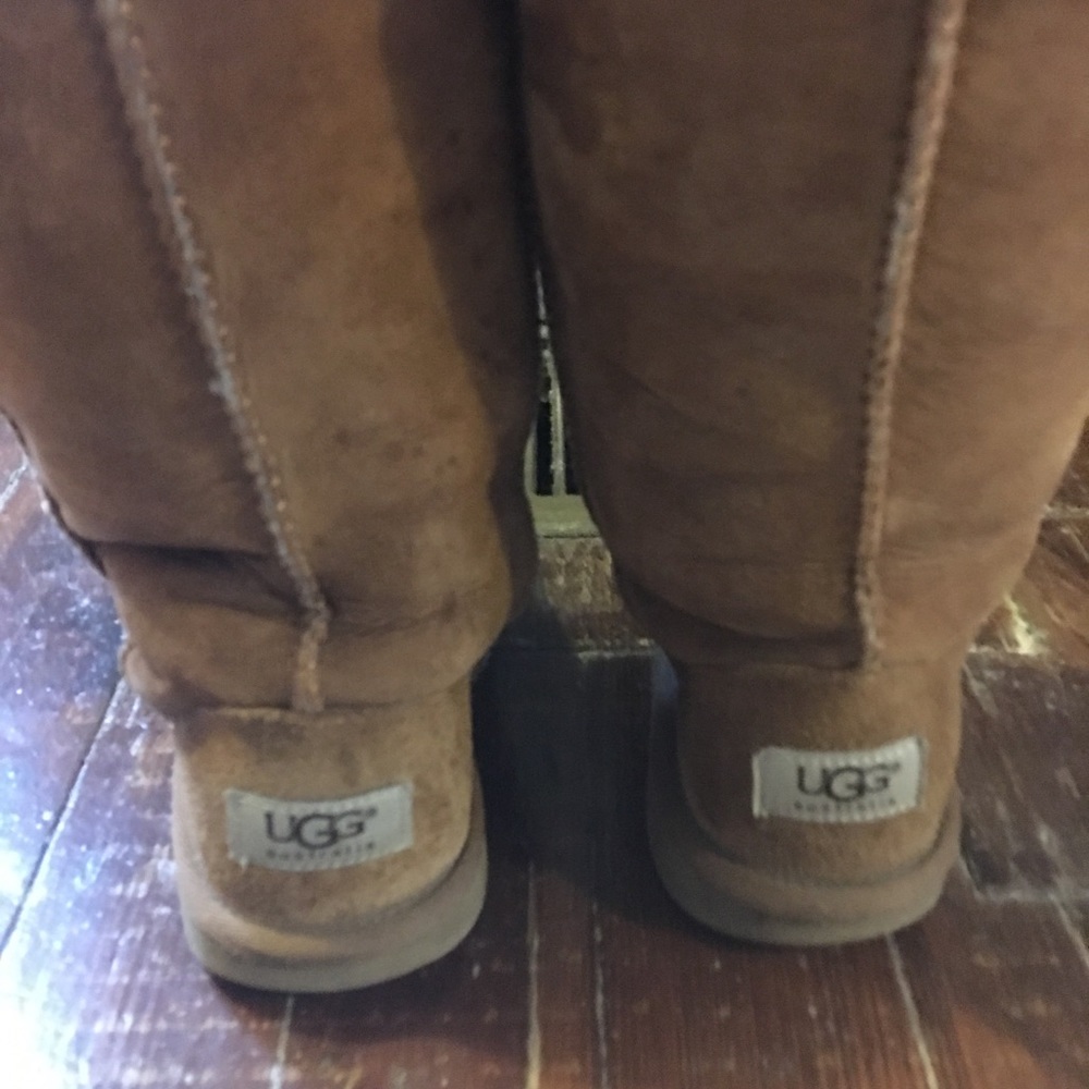 Uggs - image 3